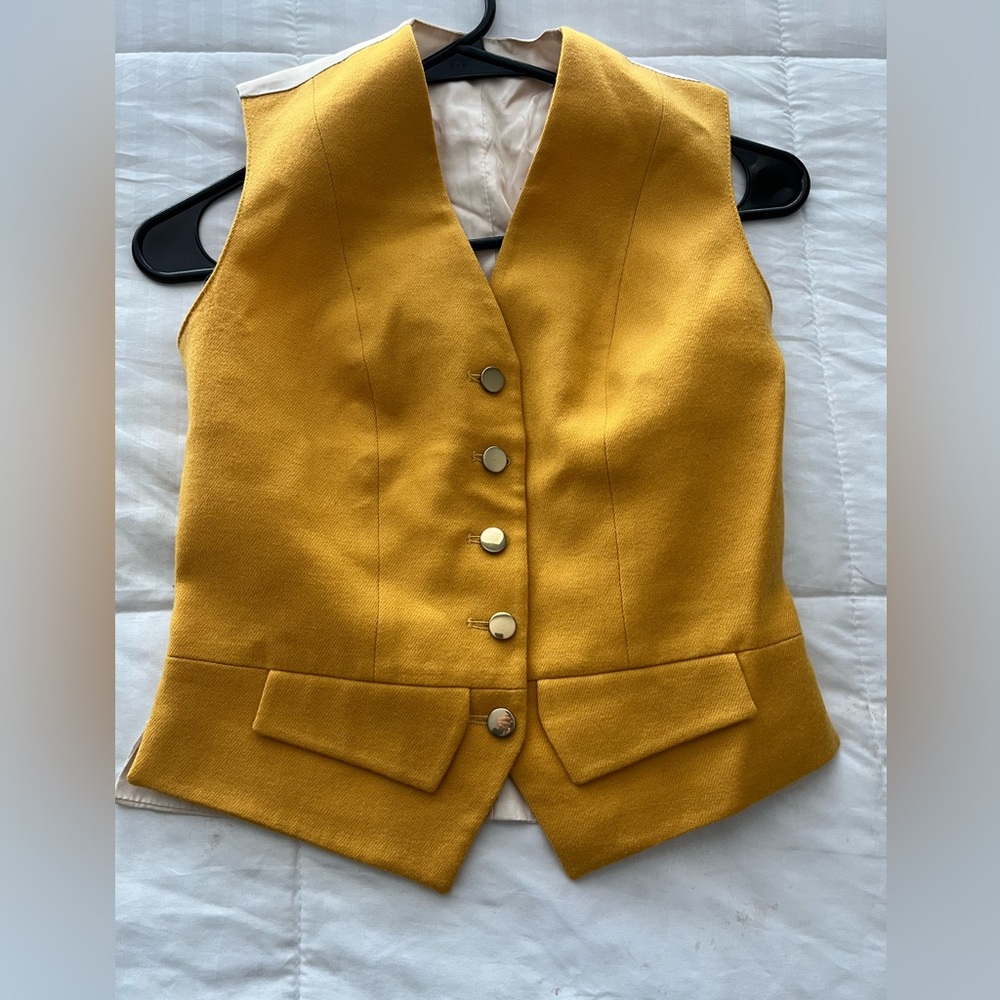Yellow wool children’s 10R canary vest